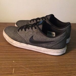 Nike SB Check shoes